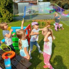 Bublinky na zahradě